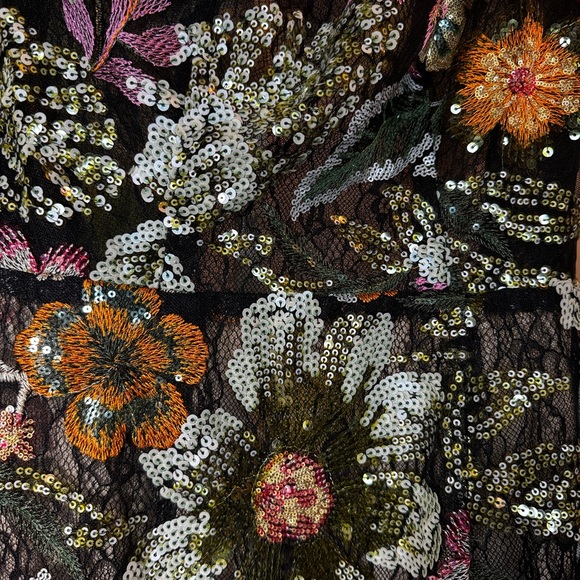 Mac Duggal EMBELLISHED FLORAL ONE SHOULDER GOWN STYLE 49574, SIZE 0/12 - Picture 17 of 17